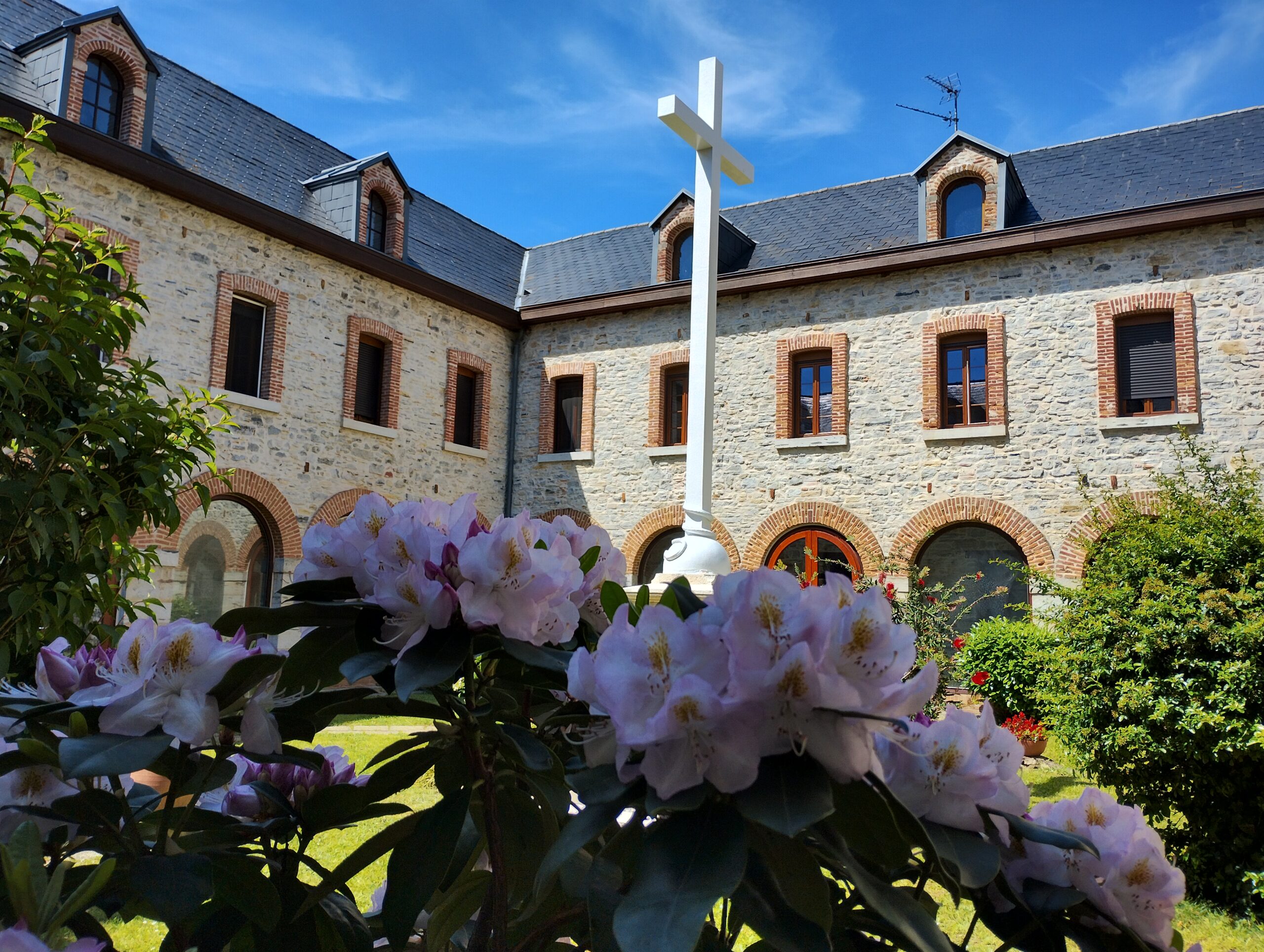 Cloître du Carmel de Bayonne